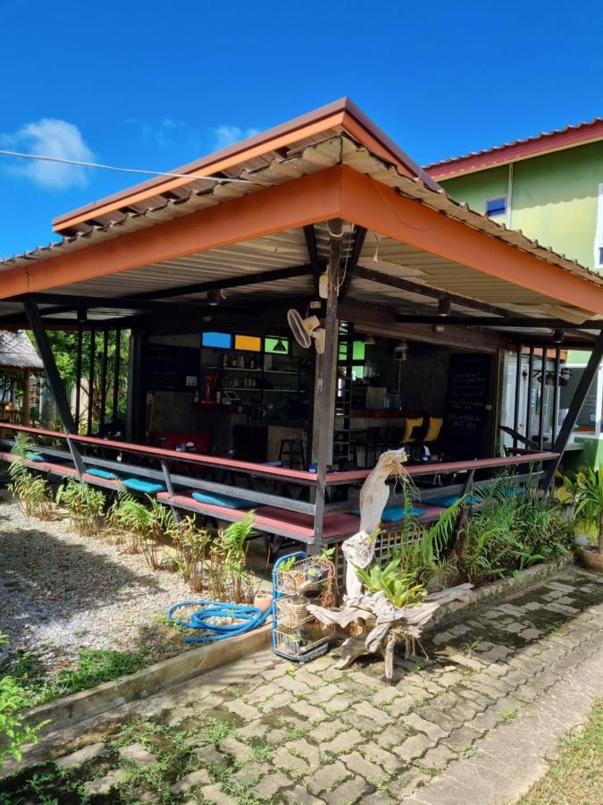 Cha-Cha Hotel Koh Lanta Exterior photo