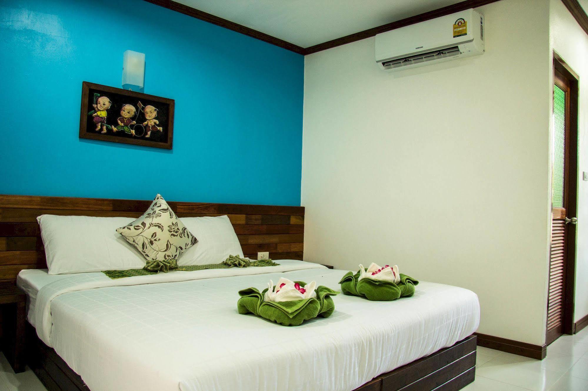 Cha-Cha Hotel Koh Lanta Exterior photo